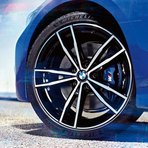 BMW 3 Series Sedan, light alloy wheels 791 M Close-up of 19'' M light alloy wheels 791 M Jet Black of the BMW 3 Series Sedan.