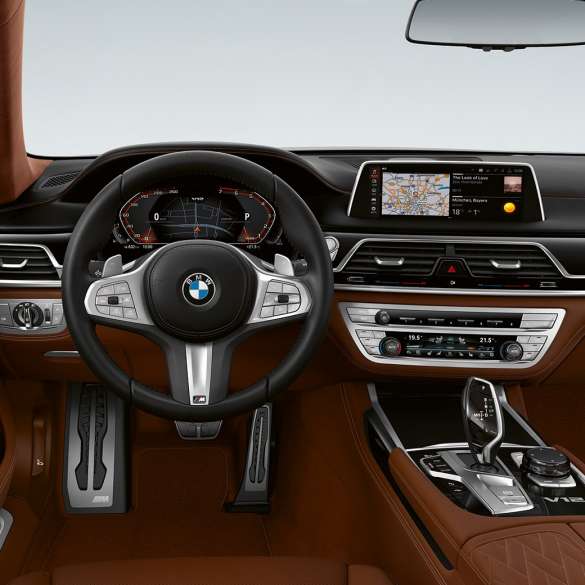 Interior design BMW M760Li xDrive Sedan, interior design