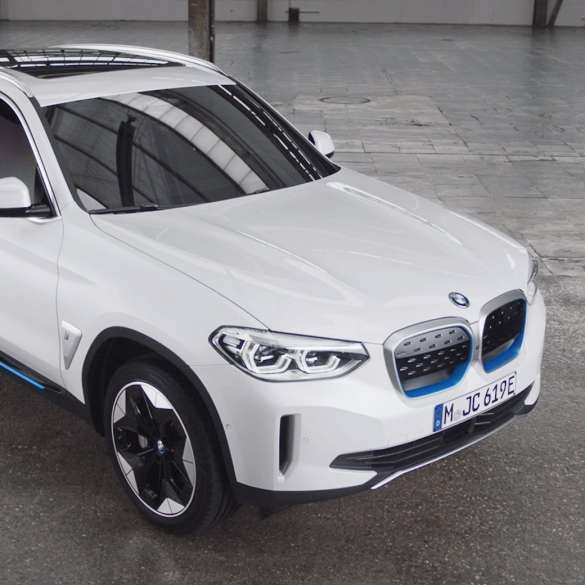 BMW iX3 G08 exterior design video BMW iX3 G08 2020 Mineral White metallic exterior design video