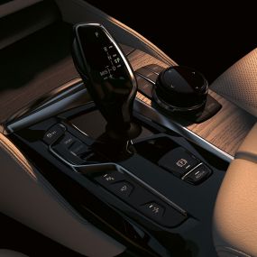 ปุ่มควบคุมของ BMW 6 Series Gran Turismo G32 2020 ปุ่มควบคุมภายในห้องโดยสารของ BMW 6 Series Gran Turismo 640i xDrive G32 2020