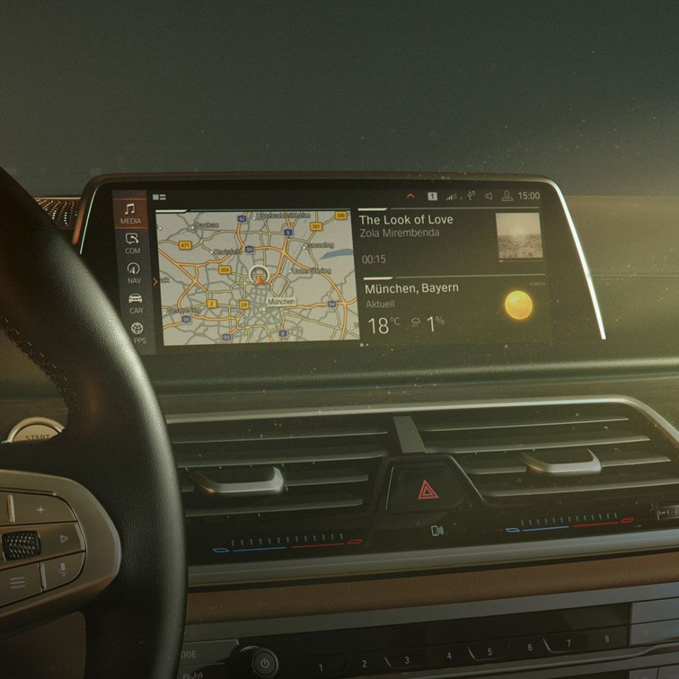 BMW Operating System 7.0 BMW 7 Series Sedan: BMW Operating System 7.0 on Control Display