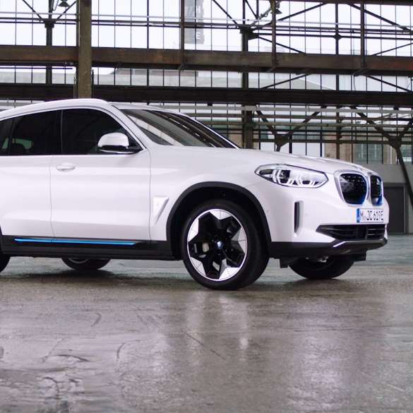 วิดีโอระบบเชื่อมต่ออัจฉริยะของ BMW iX3 G08 2020 วิดีโอระบบเชื่อมต่อของ BMW iX3 G08 2020 สี Mineral White metallic