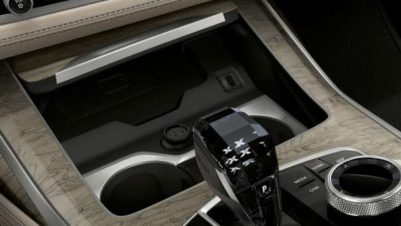 ที่วางแก้วแบบปรับอุณหภูมิได้ของ BMW X7 G07 ที่วางแก้วแบบปรับอุณหภูมิได้ของ BMW X7 G07
