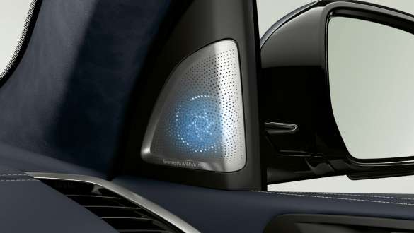 ระบบเสียงรอบทิศทางคุณภาพสูง Bowers & Wilkins ของ BMW X7 G07 ภาพขยายใกล้ระบบเสียงรอบทิศทางคุณภาพสูง Bowers & Wilkins ของ BMW X7 G07