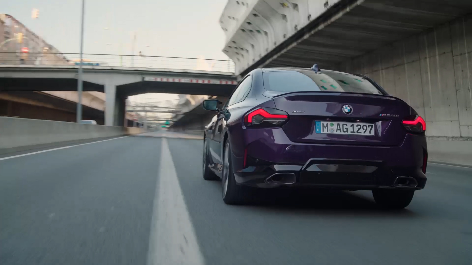 BMW 2 Series Coupé G42 2021 driving dynamics in the video BMW 2 Series Coupé G42 2021 driving dynamics in the video