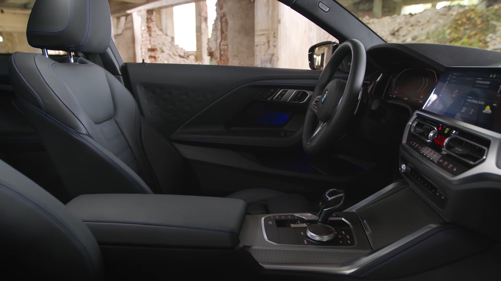 BMW 2 Series Coupé G42 2021 interior design in the video BMW 2 Series Coupé G42 2021 interior design in the video