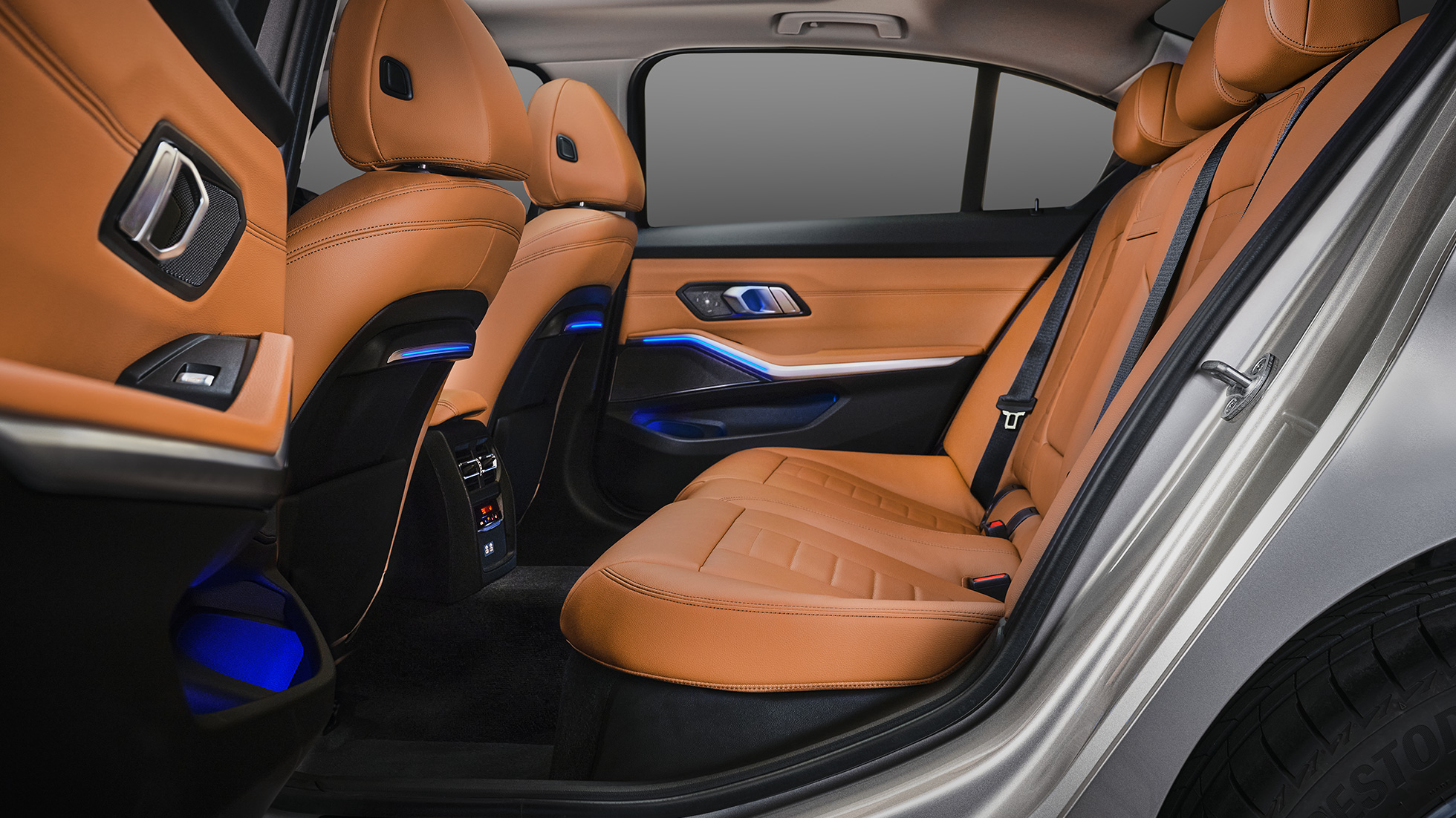 BMW 3 Series Sedan long-wheelbase G28 2021 comfortable rear seats BMW 3 Series Sedan long-wheelbase G28 2021 comfortable rear seats leather 'Vernasca' Cognac
