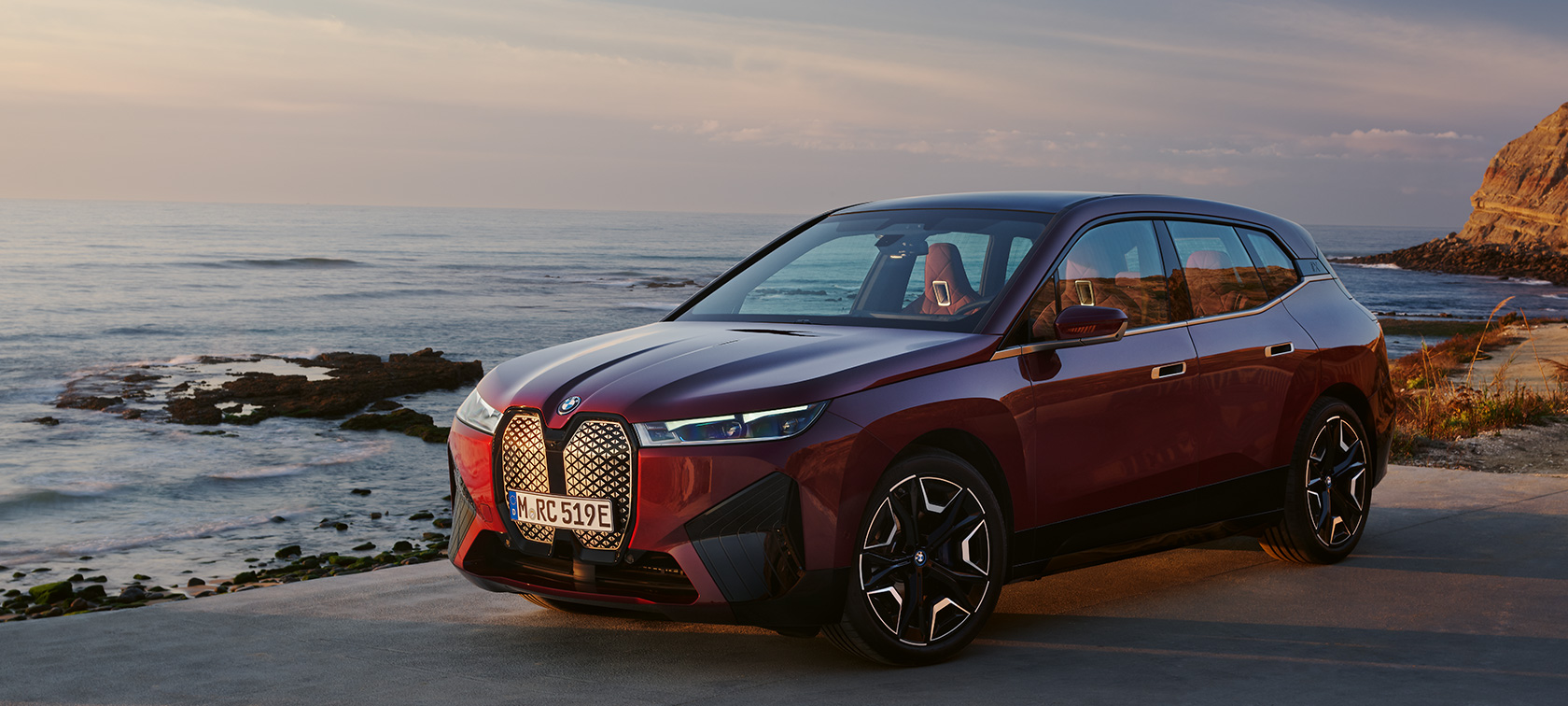 THE iX THE iX