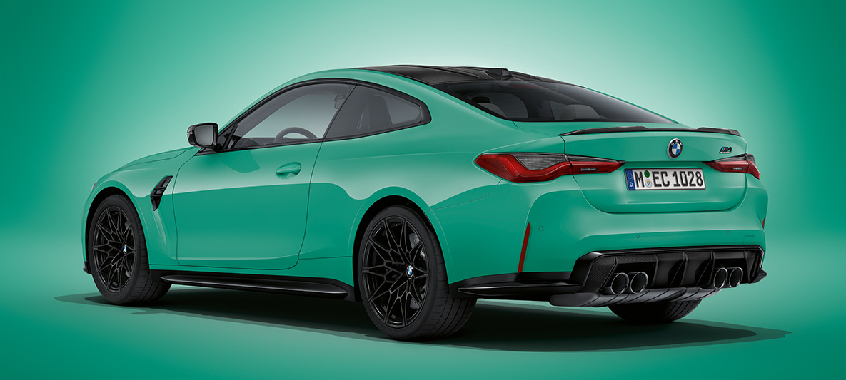 BMW Individual Tanzanite Blue metallic BMW M4 Coupé G82 2020 BMW M4 Coupé BMW Individual Tanzanite Blue metallic G82 2020 three-quarter front view standing