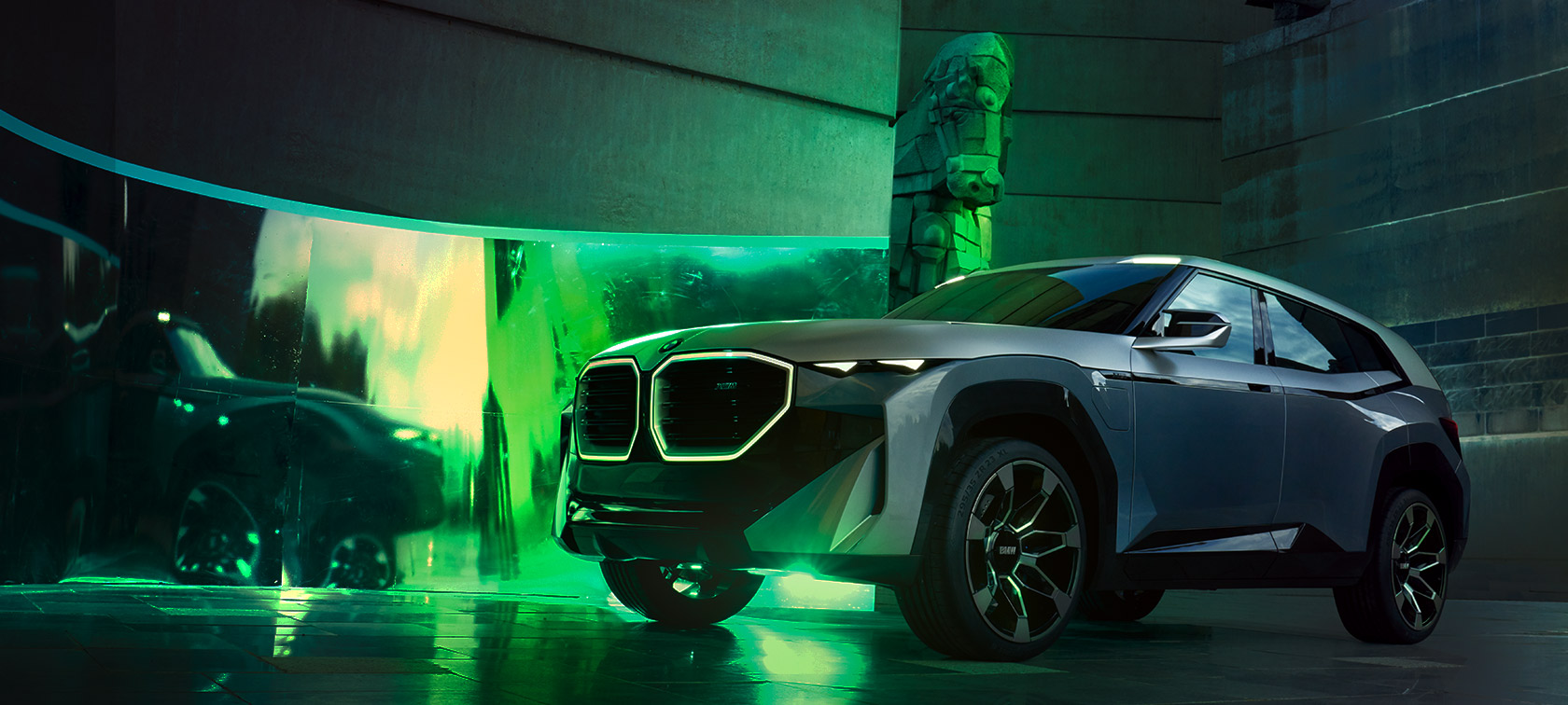 BMW Concept XM (G09) ภาพด้านหน้ามุมเฉียง BMW Concept XM (G09) ภาพด้านหน้ามุมเฉียง