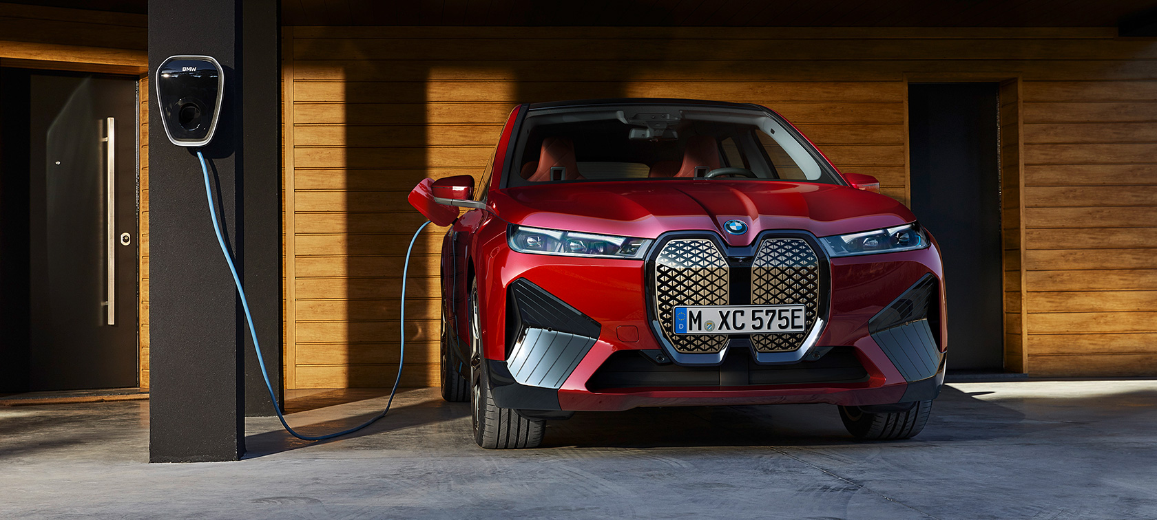 การชาร์จรถไฟฟ้าที่บ้าน BMW e-mobility การชาร์จรถไฟฟ้าที่บ้าน