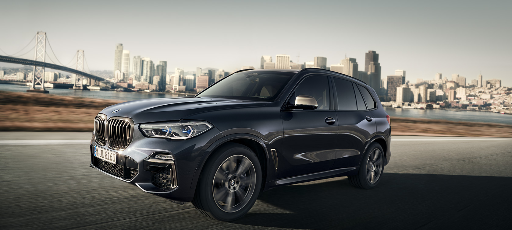 BMW Protection Vehicles Your benefits BMW Protection Vehicles Your benefits BMW Protection Vehicle driving on the street