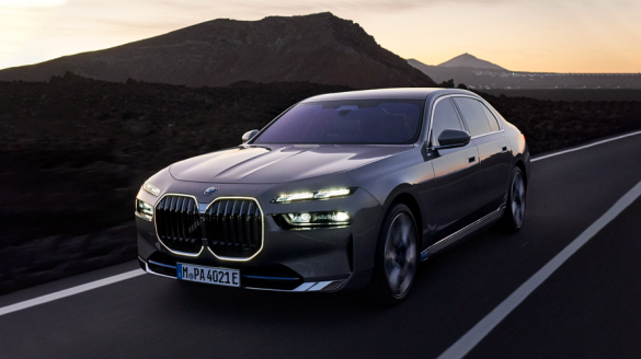 BMW i7