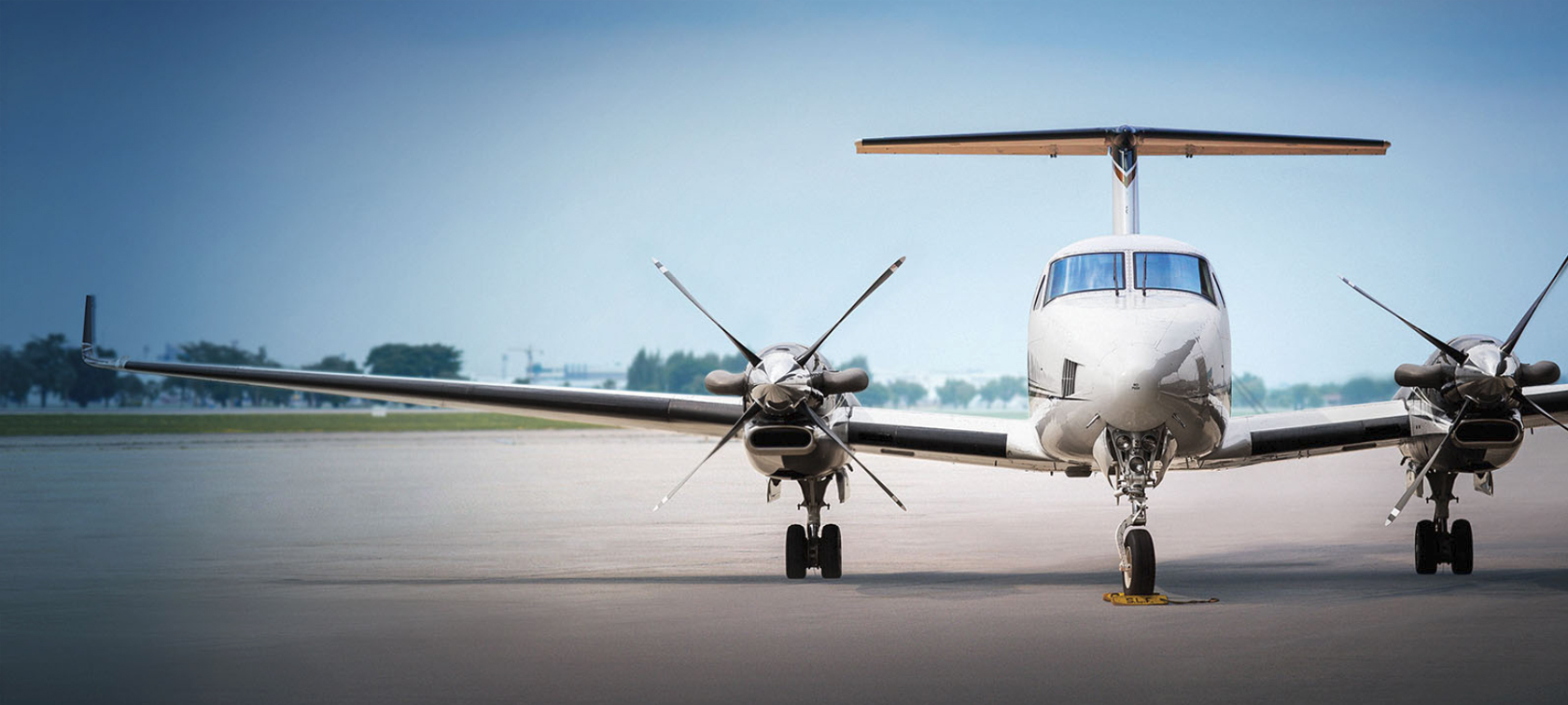 AIRPORT EXCELLENCE. / PRIVATE JET PRIVILEGE EXPERIENCE. AIRPORT EXCELLENCE. / PRIVATE JET PRIVILEGE EXPERIENCE.