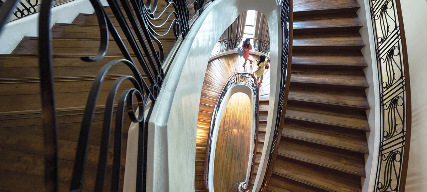 ELITE EXCELLENCE. / PRIVATE CLUB ACCESS EXPERIENCE. ELITE EXCELLENCE. / PRIVATE CLUB ACCESS EXPERIENCE.