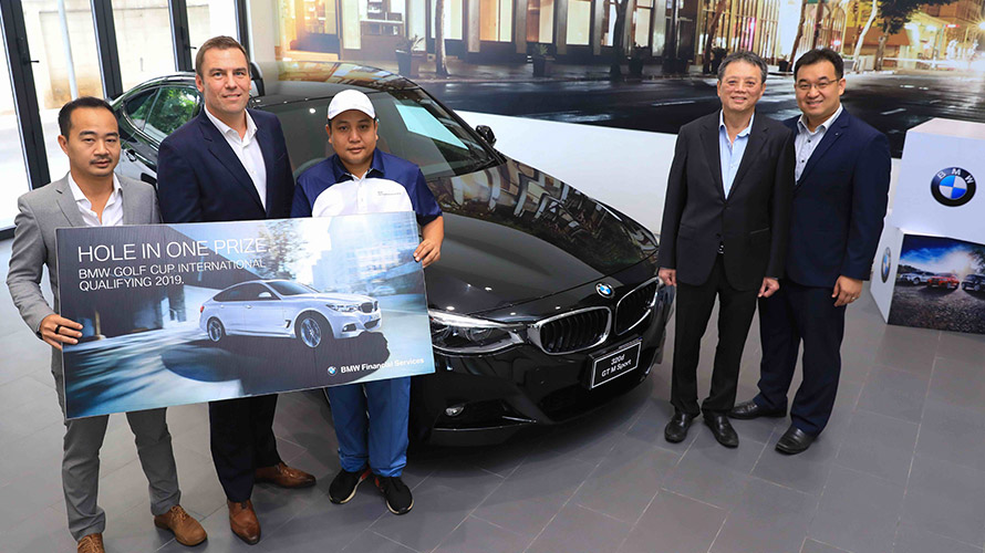 Two amateur golfers in the BMW Golf Cup International Qualifying 2019 hit a hole-in-one to claim 2-million-baht in prizes Two amateur golfers in the BMW Golf Cup International Qualifying 2019 hit a hole-in-one to claim 2-million-baht in prizes