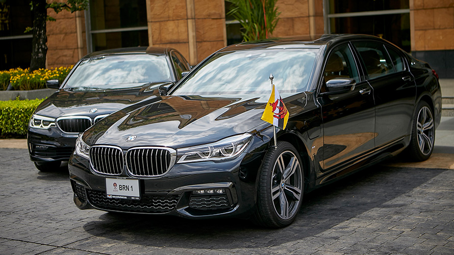 BMW-Thailand-delivers-the-BMW-5-Series BMW-Thailand-delivers-the-BMW-5-Series