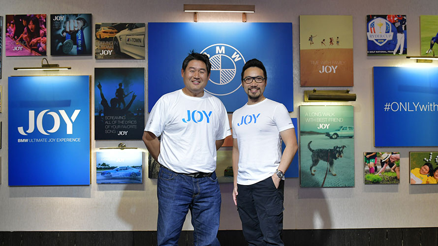 Khun Pornsak Chinawongwatana (left), Managing Director of Under Armour and Chief Executive Officer of Rev Runnr and Khun Sethipong Anutarasoti (right), General Manager Marketing, BMW Thailand. Khun Pornsak Chinawongwatana (left), Managing Director of Under Armour and Chief Executive Officer of Rev Runnr and Khun Sethipong Anutarasoti (right), General Manager Marketing, BMW Thailand.