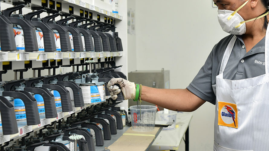 Performance Motors BMW Body and Paint Center Performance Motors BMW Body and Paint Center