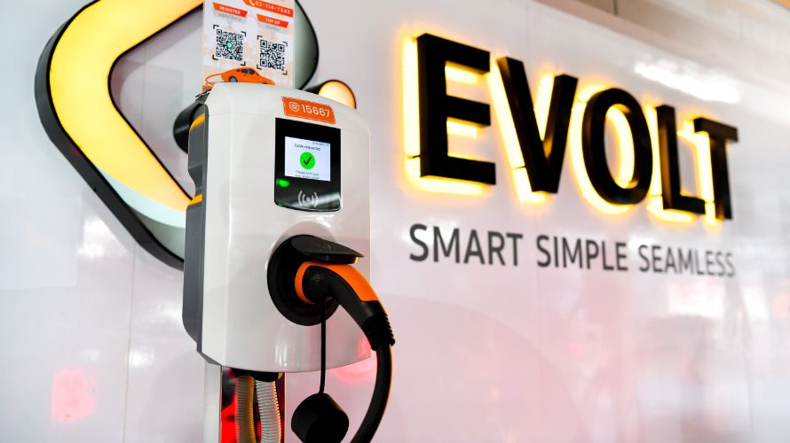 BMW x EVolt partnership announcement BMW x EVolt partnership announcement