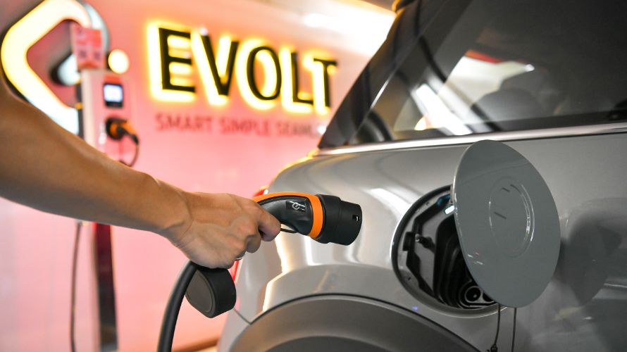 BMW x EVolt partnership announcement BMW x EVolt partnership announcement