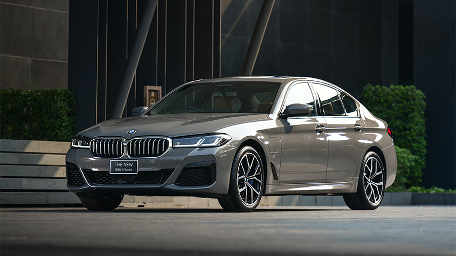 New store bmw 530e