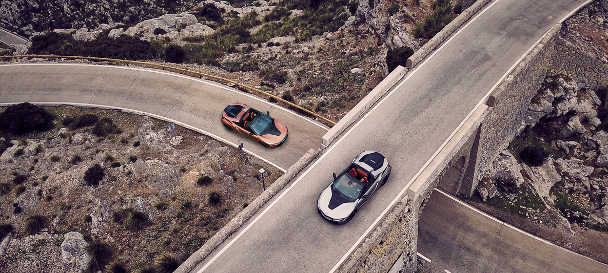 THE NEW BMW i8 Roadster. Clean wind in your hair. THE NEW BMW i8 Roadster. Clean wind in your hair.