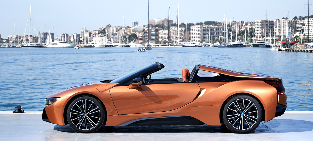 THE NEW BMW i8 Roadster. Clean wind in your hair. THE NEW BMW i8 Roadster. Clean wind in your hair.